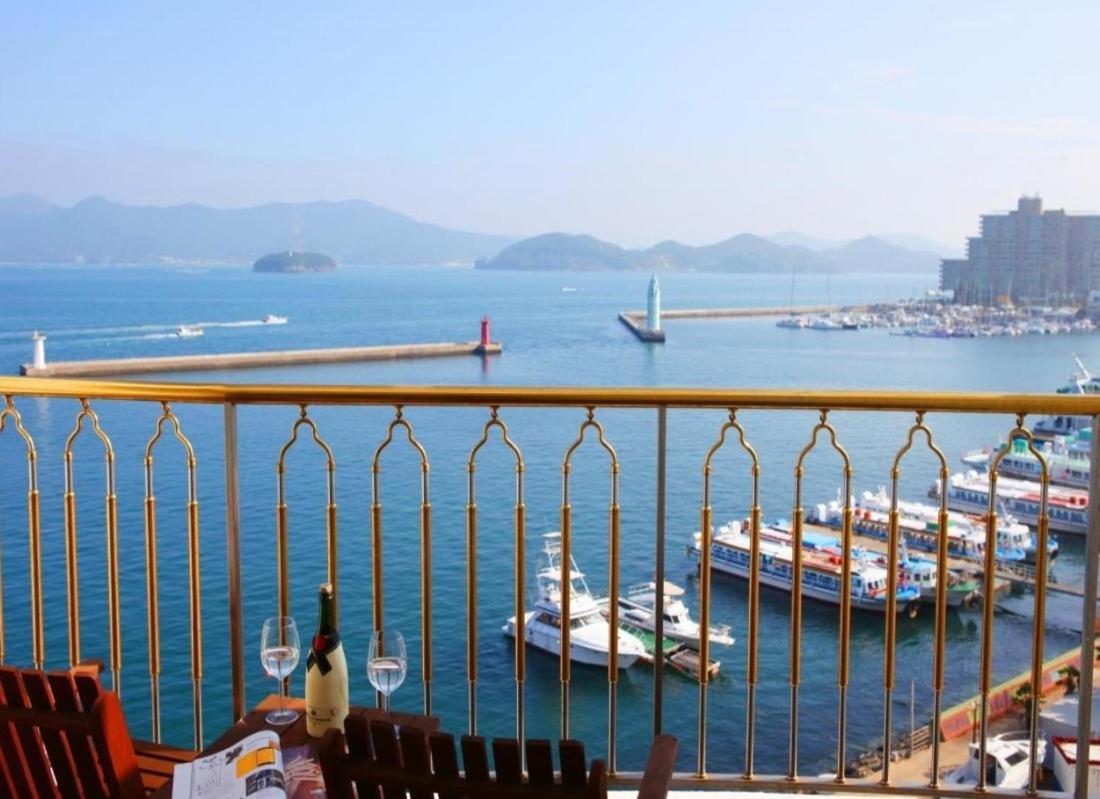 Tongyeong Bay Condo Hotel Exterior foto